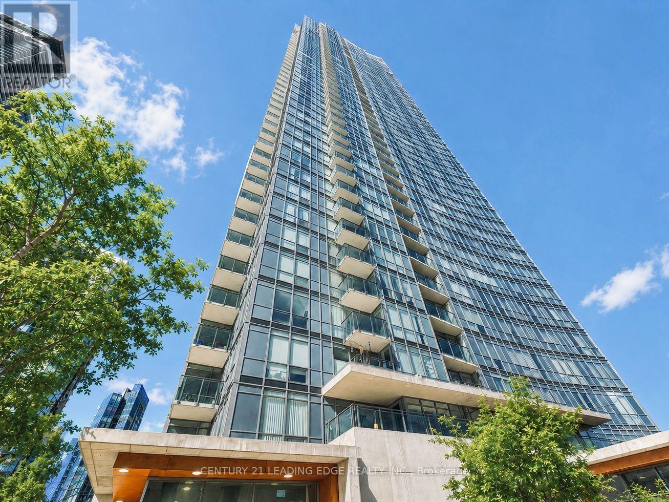 1501 - 11 Brunel Court, Toronto, Ontario  M5V 3Y3 - Photo 1 - C13624702