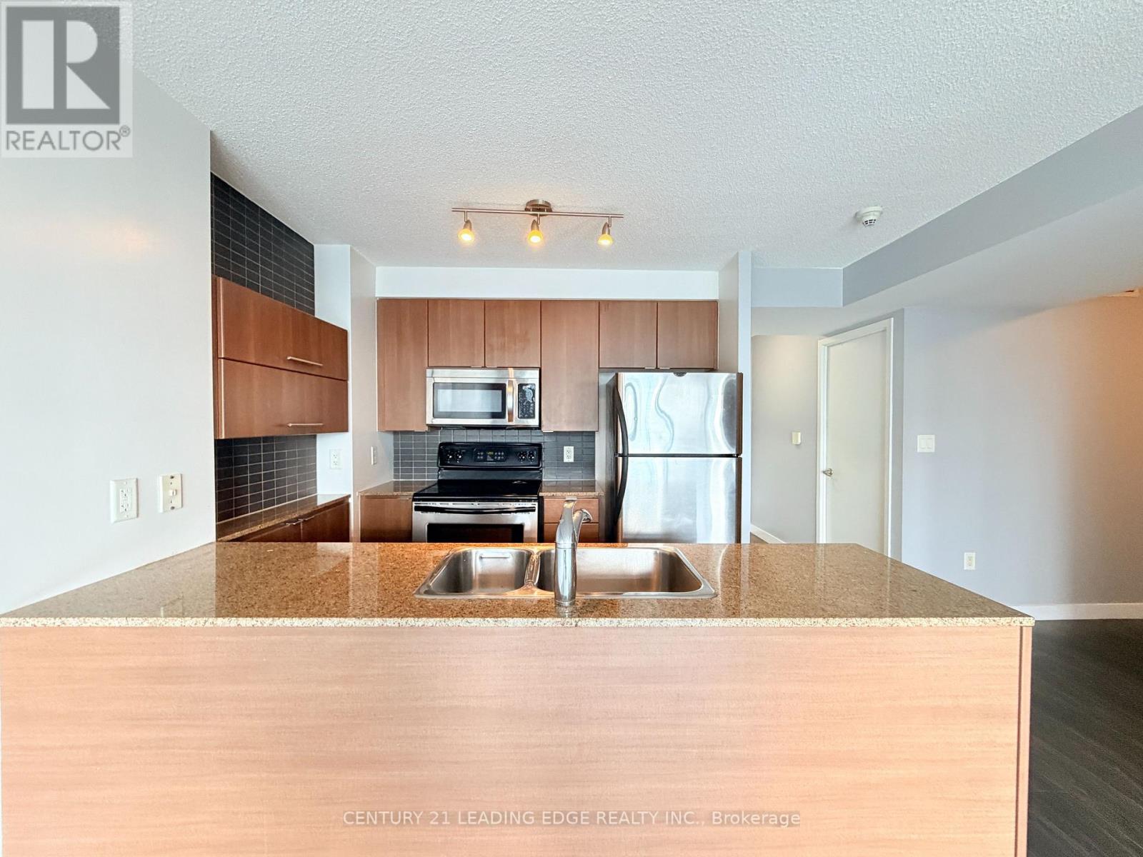 1501 - 11 Brunel Court, Toronto, Ontario  M5V 3Y3 - Photo 7 - C13624702