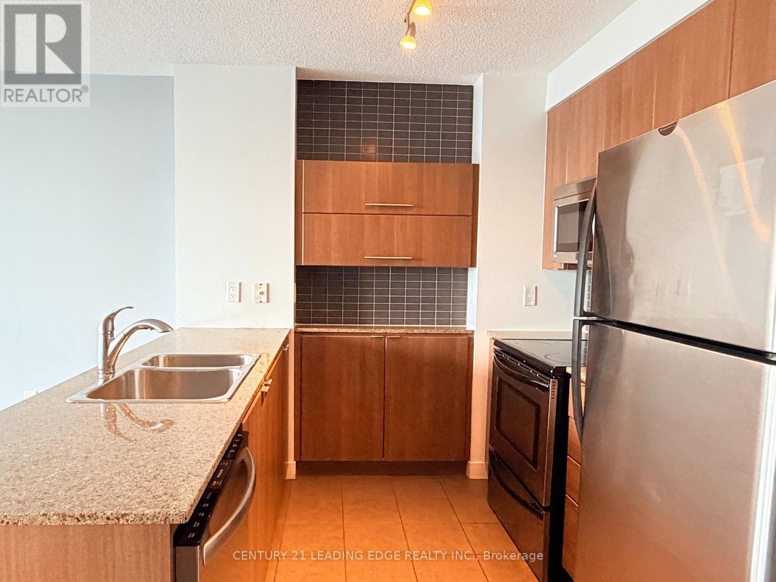 1501 - 11 Brunel Court, Toronto, Ontario  M5V 3Y3 - Photo 9 - C13624702