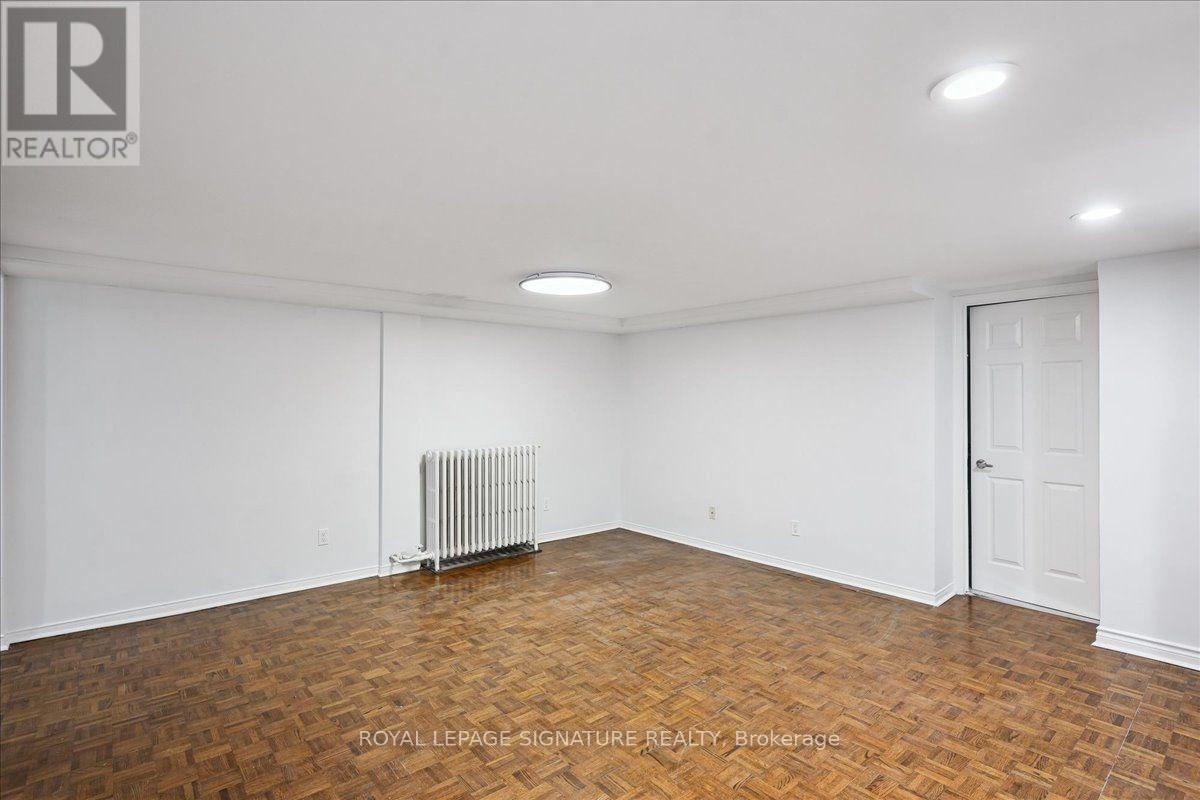Lower - 12 Castle View Avenue, Toronto, Ontario  M5R 1Y9 - Photo 5 - C13624724