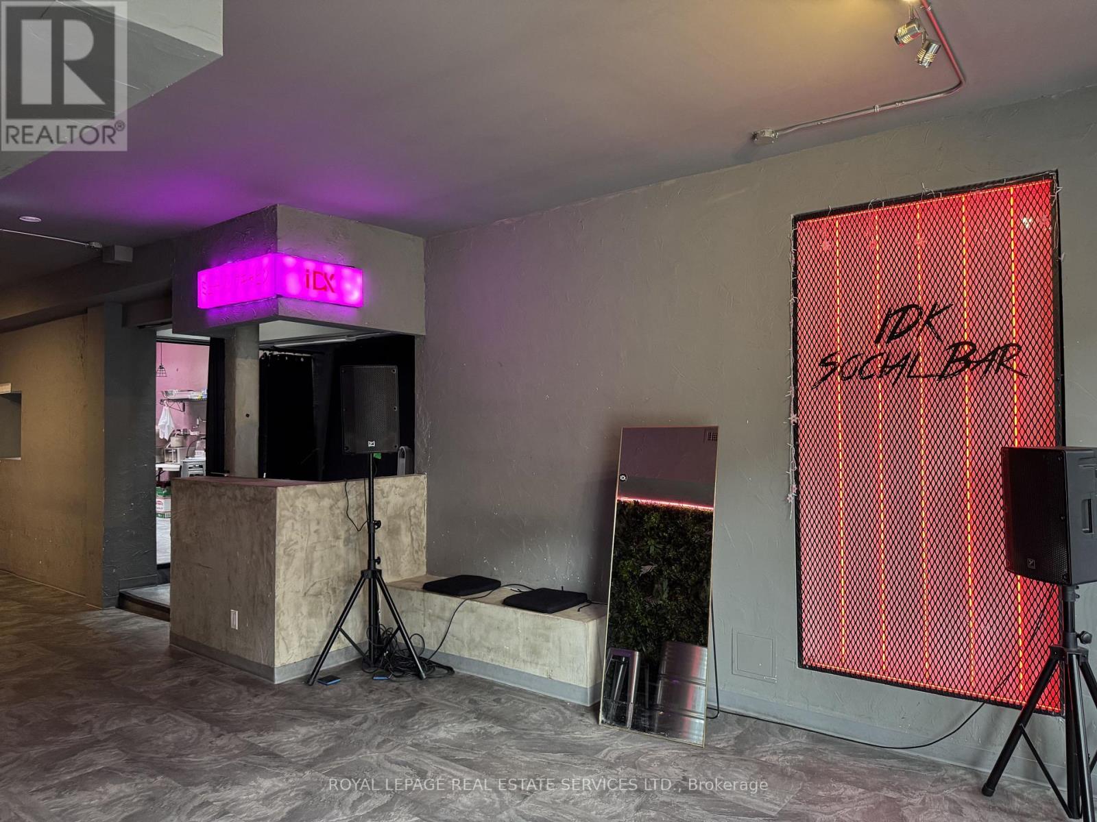 Main Floor - 172 Ossington Avenue, Toronto, Ontario  M6J 2Z7 - Photo 2 - C13624832