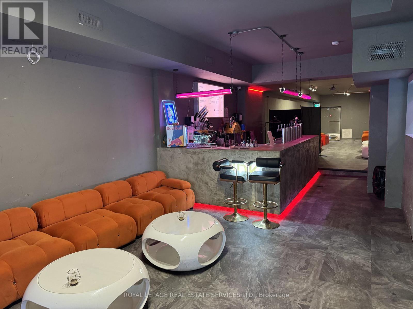 Main Floor - 172 Ossington Avenue, Toronto, Ontario  M6J 2Z7 - Photo 4 - C13624832