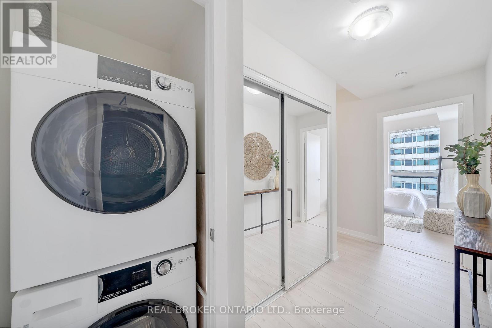 603 - 225 Sackville Street, Toronto, Ontario  M5A 0B9 - Photo 2 - C13624964