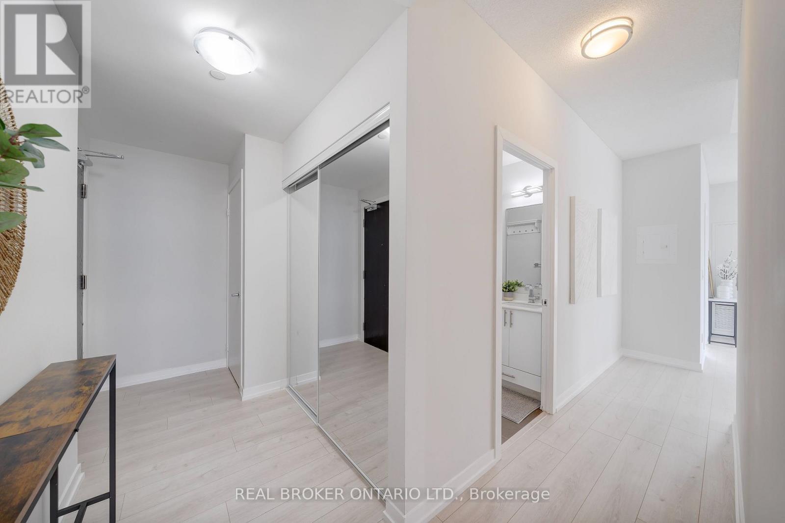 603 - 225 Sackville Street, Toronto, Ontario  M5A 0B9 - Photo 3 - C13624964