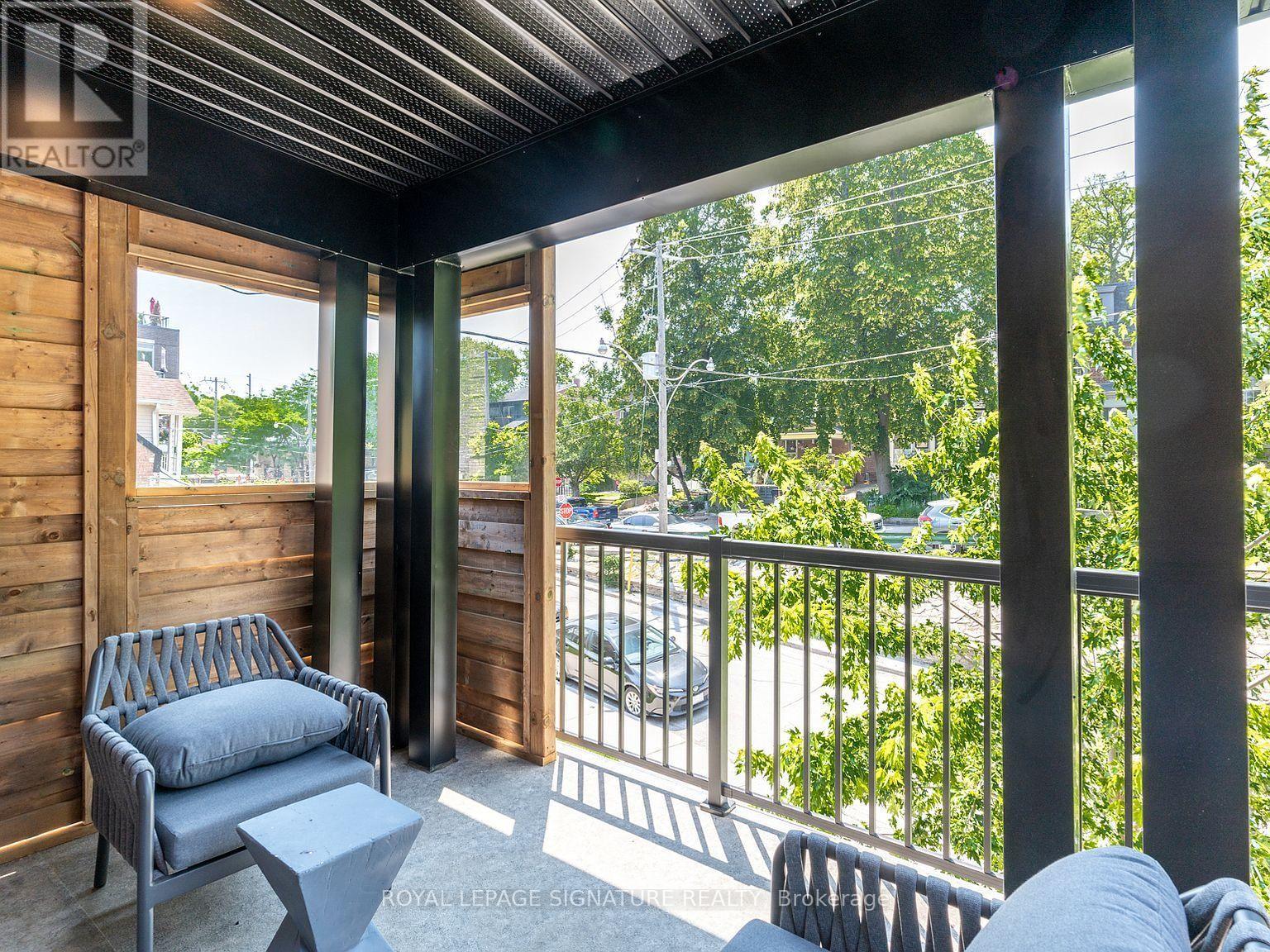 Upper - 129 Kenilworth Avenue, Toronto, Ontario  M4L 3S7 - Photo 23 - E13624680
