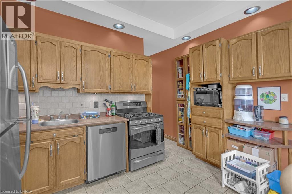 17 Scarfe Avenue, Brantford, Ontario  N3T 3P6 - Photo 10 - 40852318