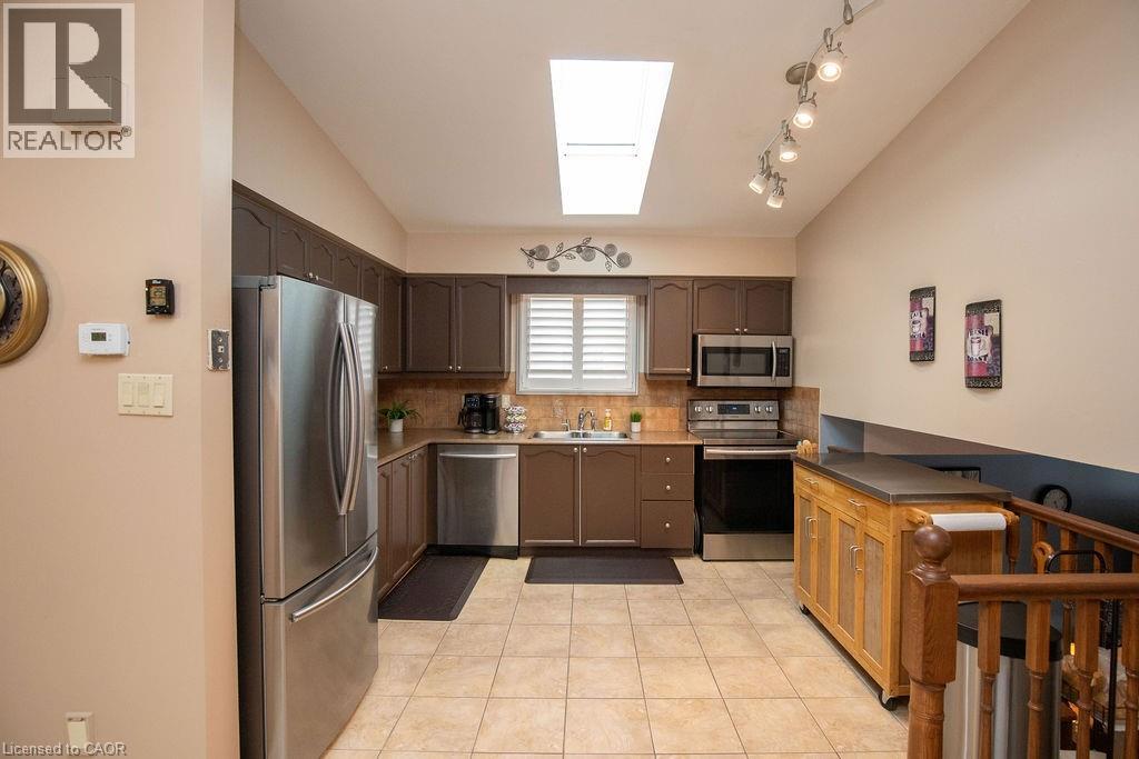 106 Ossington Drive, Hamilton, Ontario  L8W 3S5 - Photo 13 - 40839038