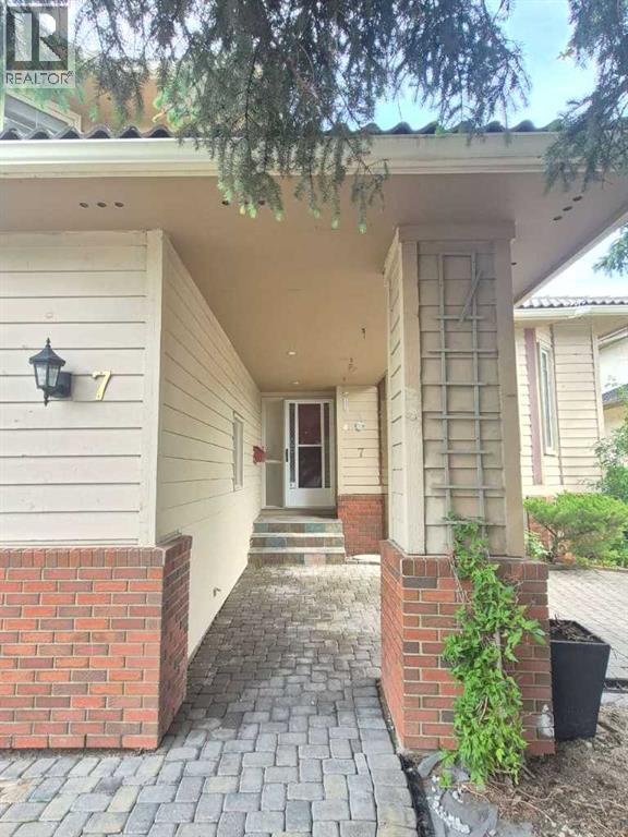7 Suncastle Crescent SE, Calgary, Alberta  T2X 2W9 - Photo 2 - A2324587