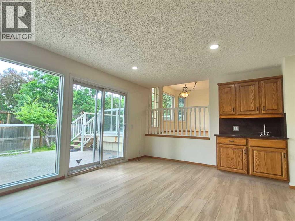 7 Suncastle Crescent SE, Calgary, Alberta  T2X 2W9 - Photo 13 - A2324587