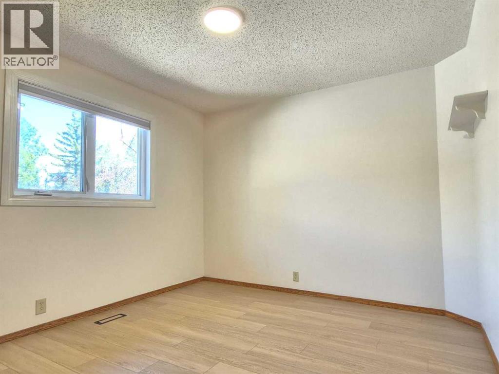 7 Suncastle Crescent SE, Calgary, Alberta  T2X 2W9 - Photo 24 - A2324587