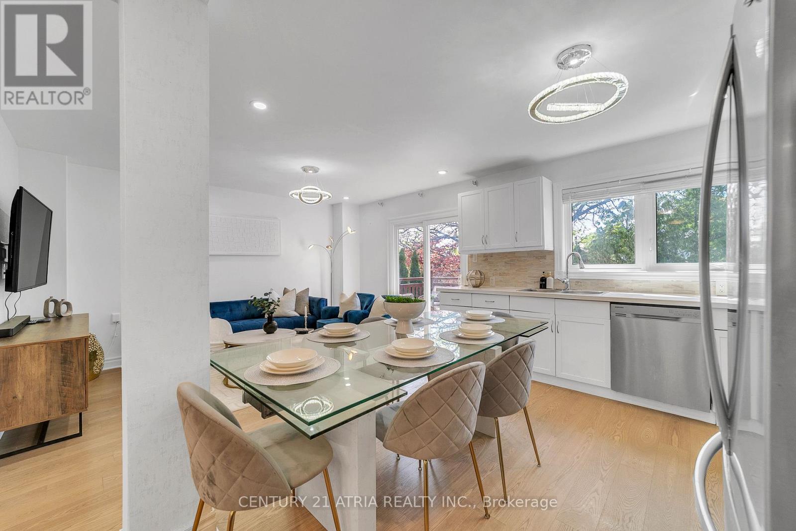 10 Park Ln Circle, Richmond Hill (South Richvale), Ontario  L4C 6S8 - Photo 17 - N13624734
