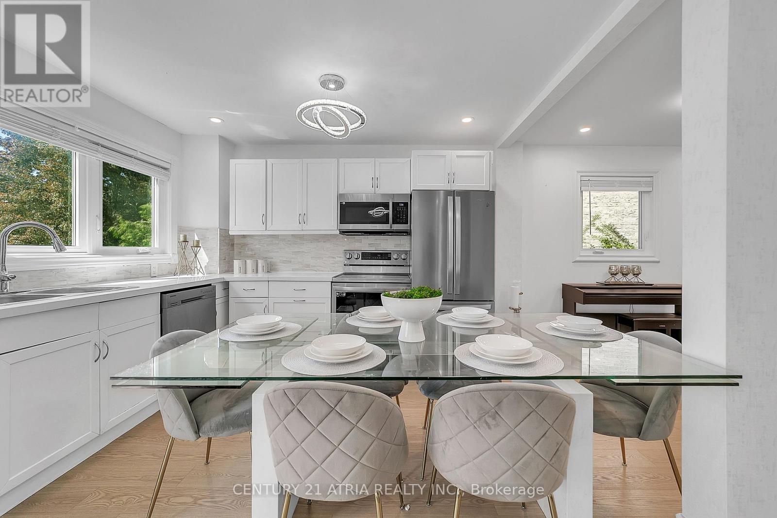10 Park Ln Circle, Richmond Hill (South Richvale), Ontario  L4C 6S8 - Photo 24 - N13624734