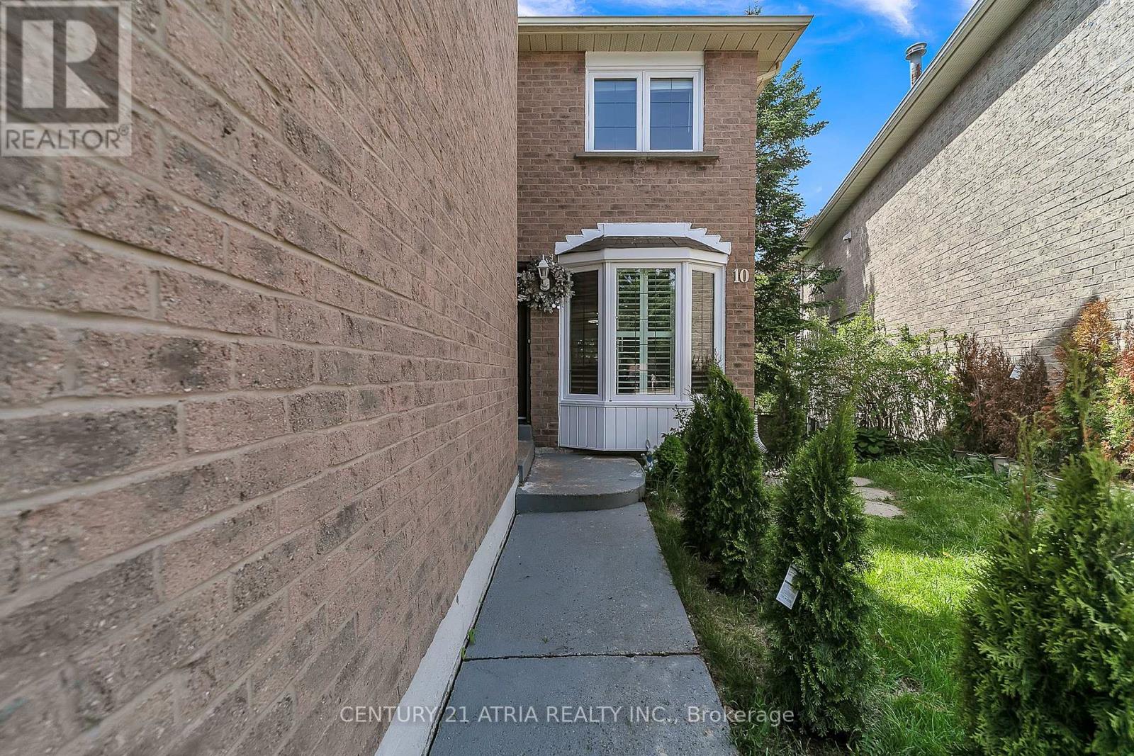 10 Park Ln Circle, Richmond Hill (South Richvale), Ontario  L4C 6S8 - Photo 3 - N13624734