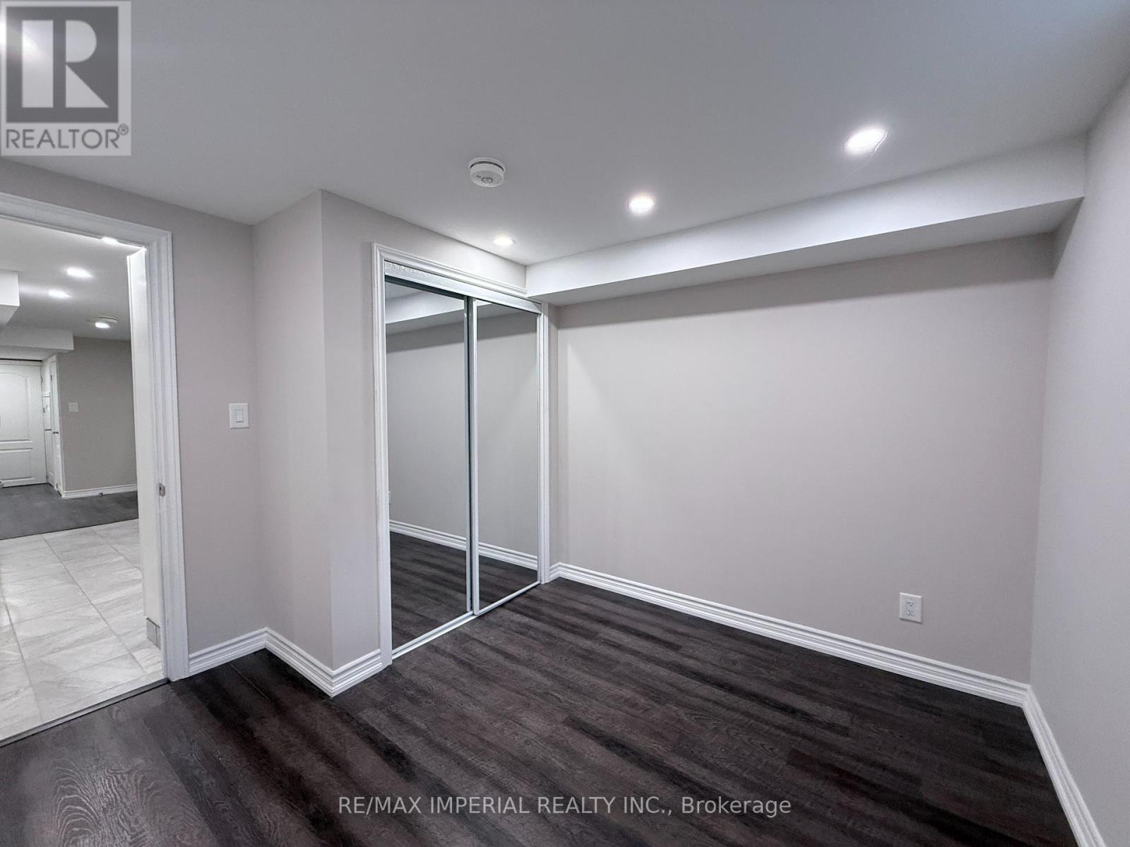 17 Deerwood Crescent, Richmond Hill, Ontario L4E 4B8 - Photo 17 - N13624736