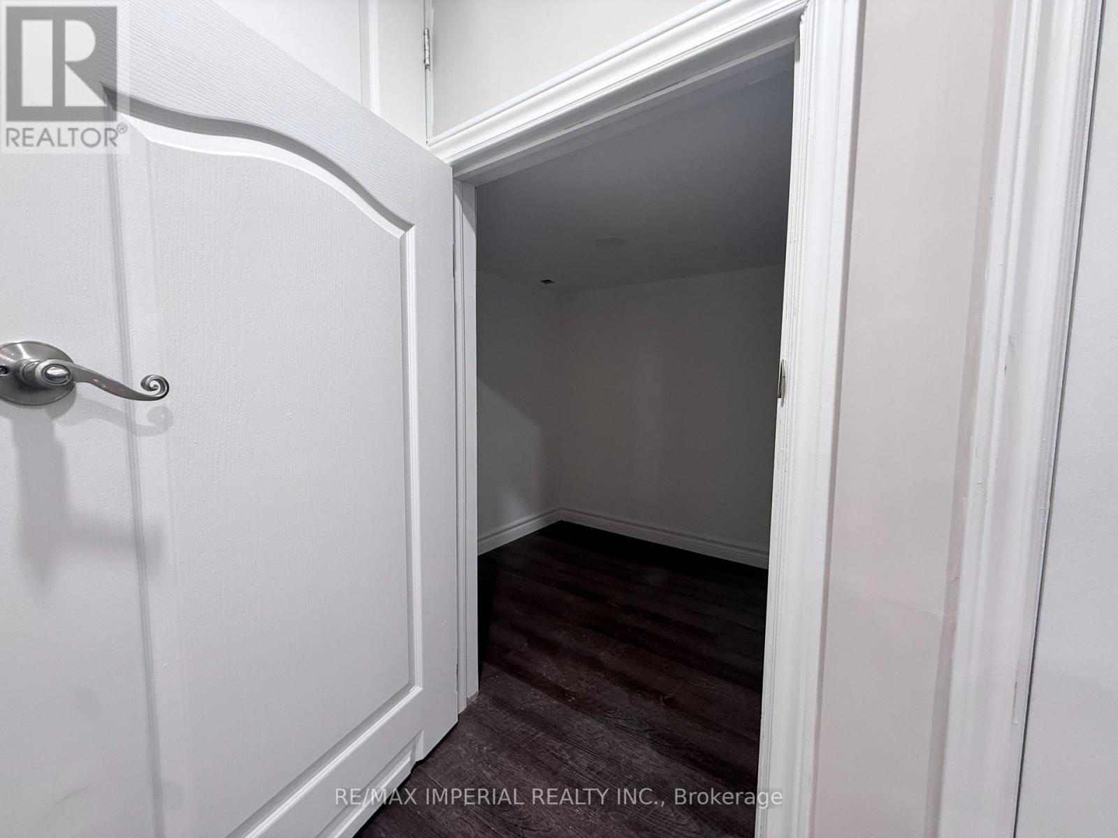 17 Deerwood Crescent, Richmond Hill, Ontario L4E 4B8 - Photo 24 - N13624736