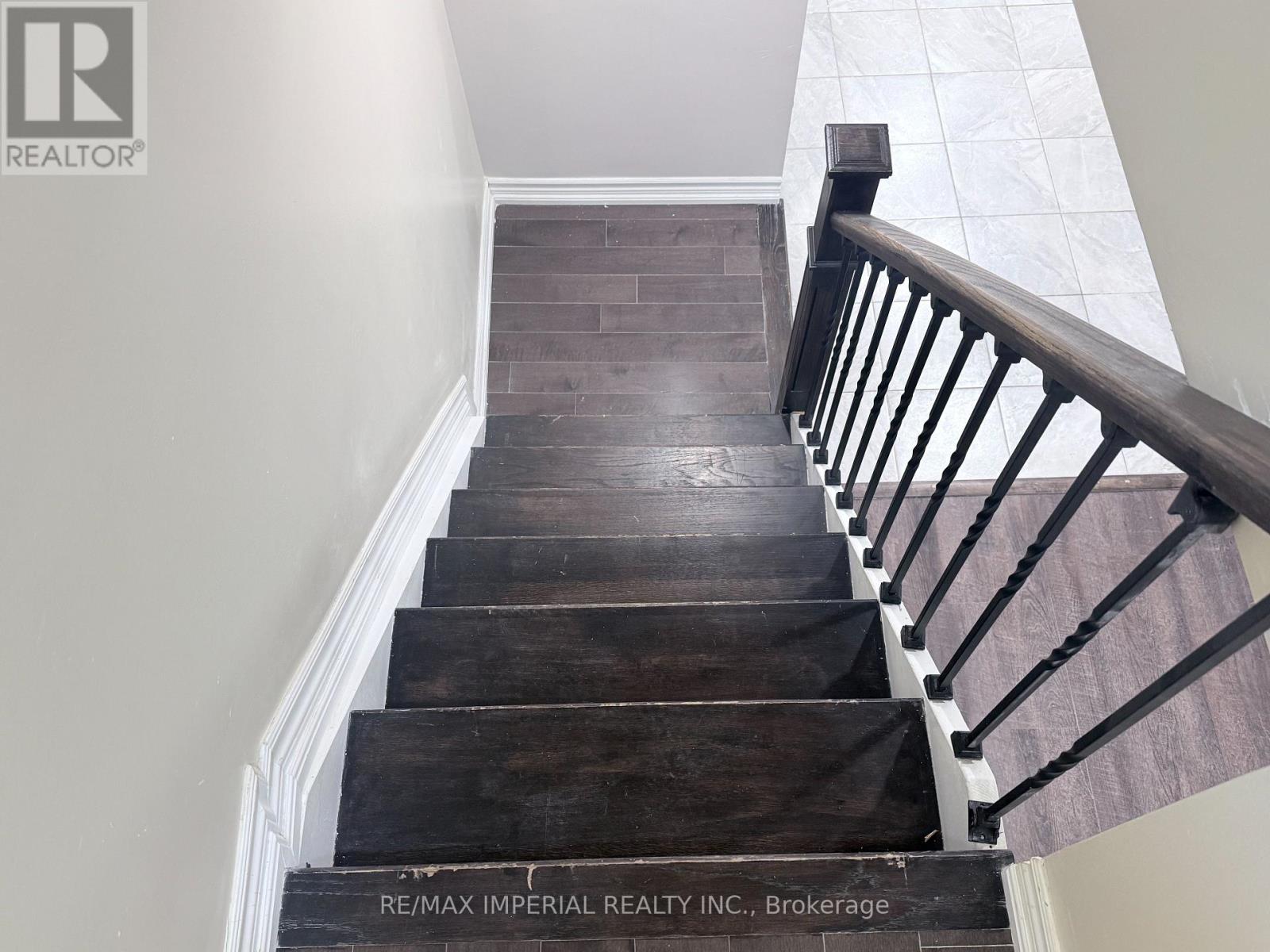 17 Deerwood Crescent, Richmond Hill, Ontario L4E 4B8 - Photo 6 - N13624736
