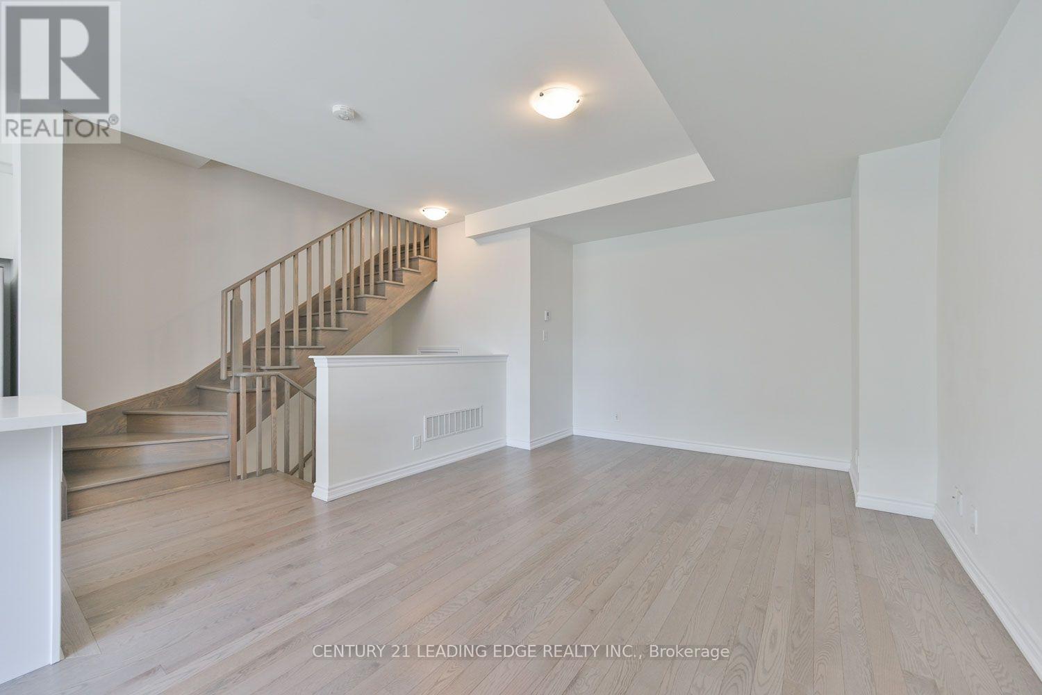 30 William Shearn Crescent, Markham, Ontario  L6C 3J4 - Photo 10 - N13624826