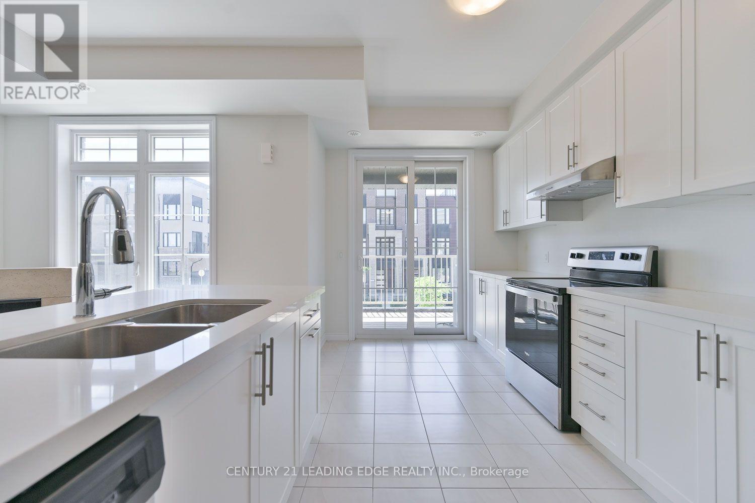 30 William Shearn Crescent, Markham, Ontario  L6C 3J4 - Photo 12 - N13624826