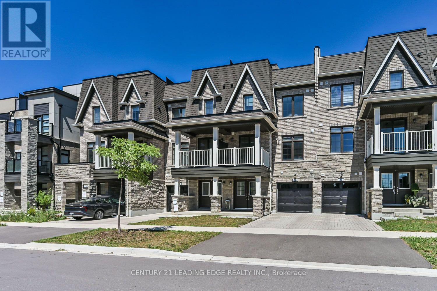 30 William Shearn Crescent, Markham, Ontario  L6C 3J4 - Photo 2 - N13624826