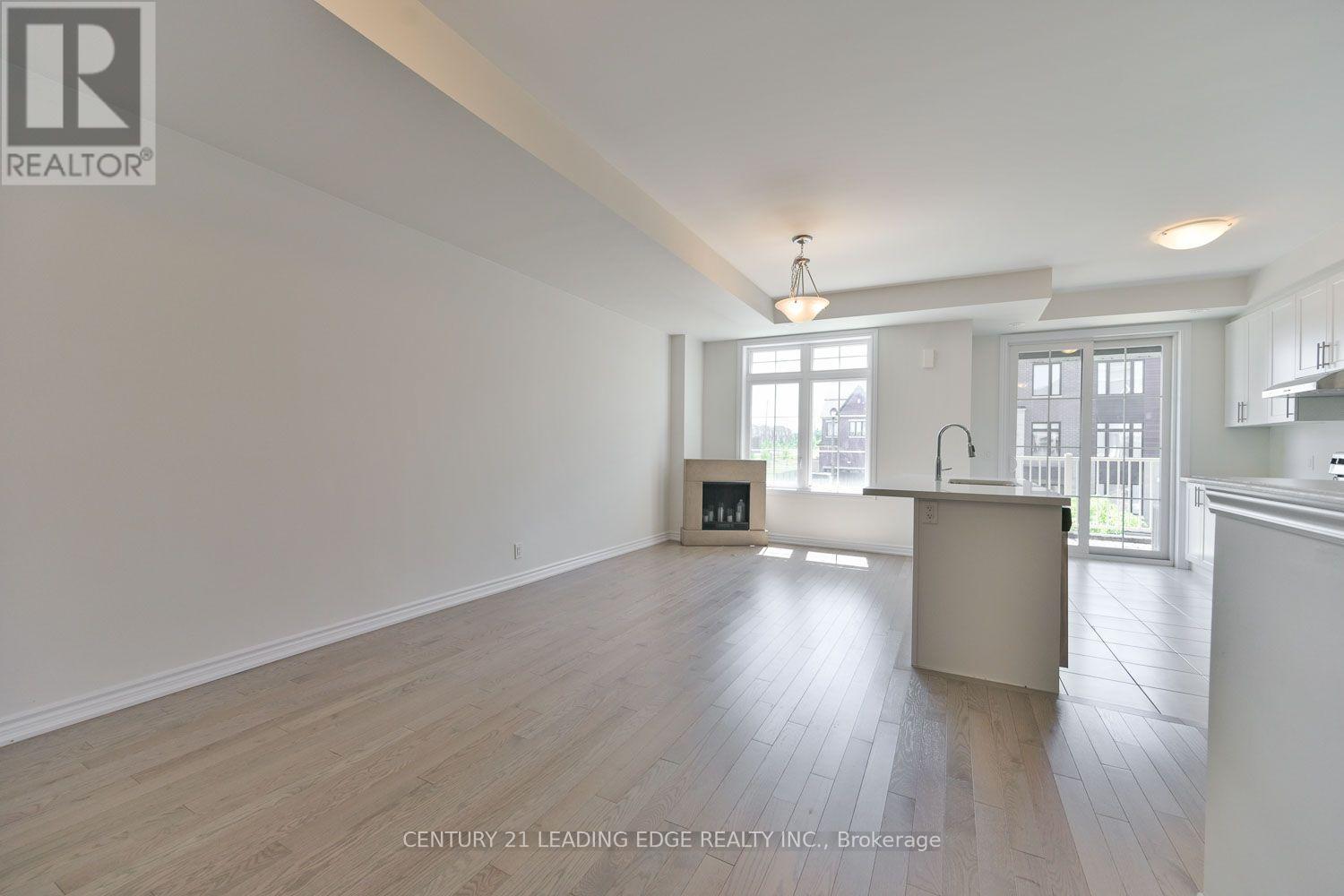 30 William Shearn Crescent, Markham, Ontario  L6C 3J4 - Photo 6 - N13624826