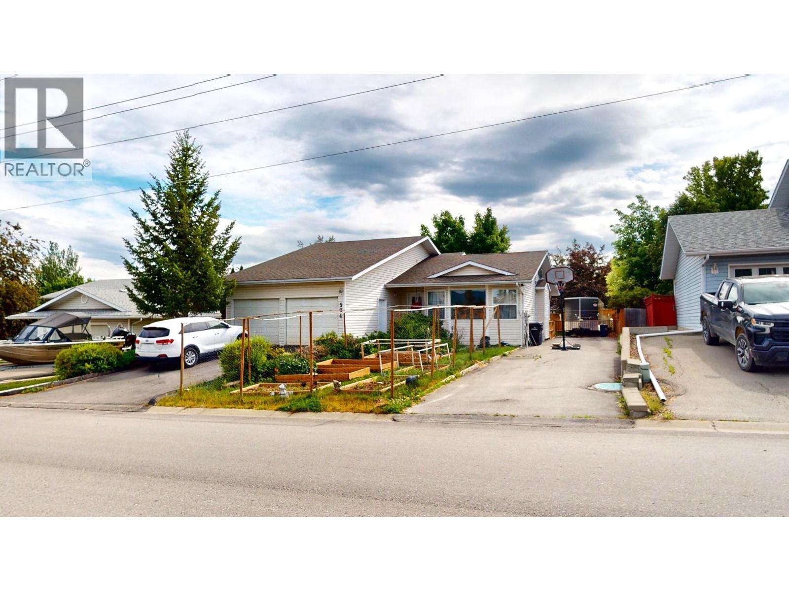 504 30th Avenue S, Cranbrook, British Columbia
