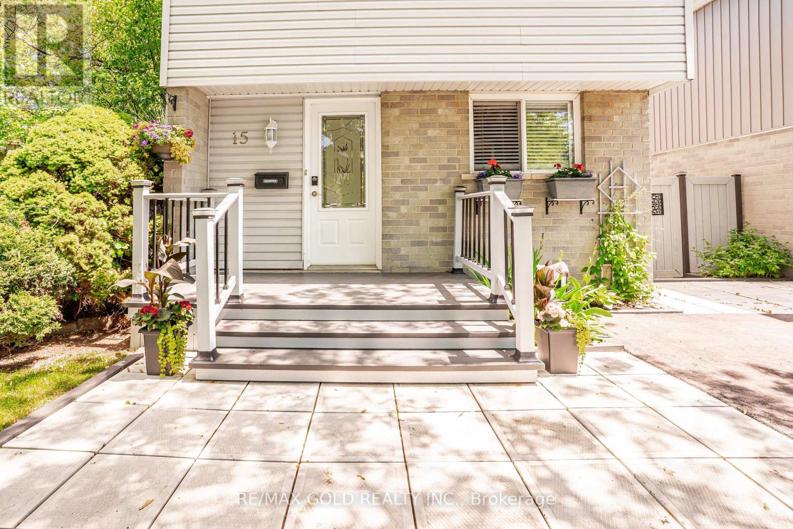 15 Jackman Drive, Brampton, Ontario  L6S 2L7 - Photo 7 - W13624694