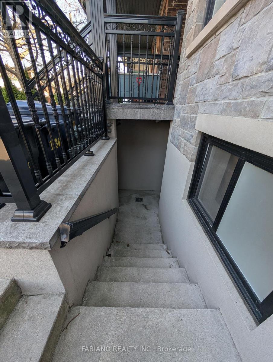 Lower - 1036 Dovercourt Road, Toronto, Ontario M6H 2X8 - Photo 22 - W13624756