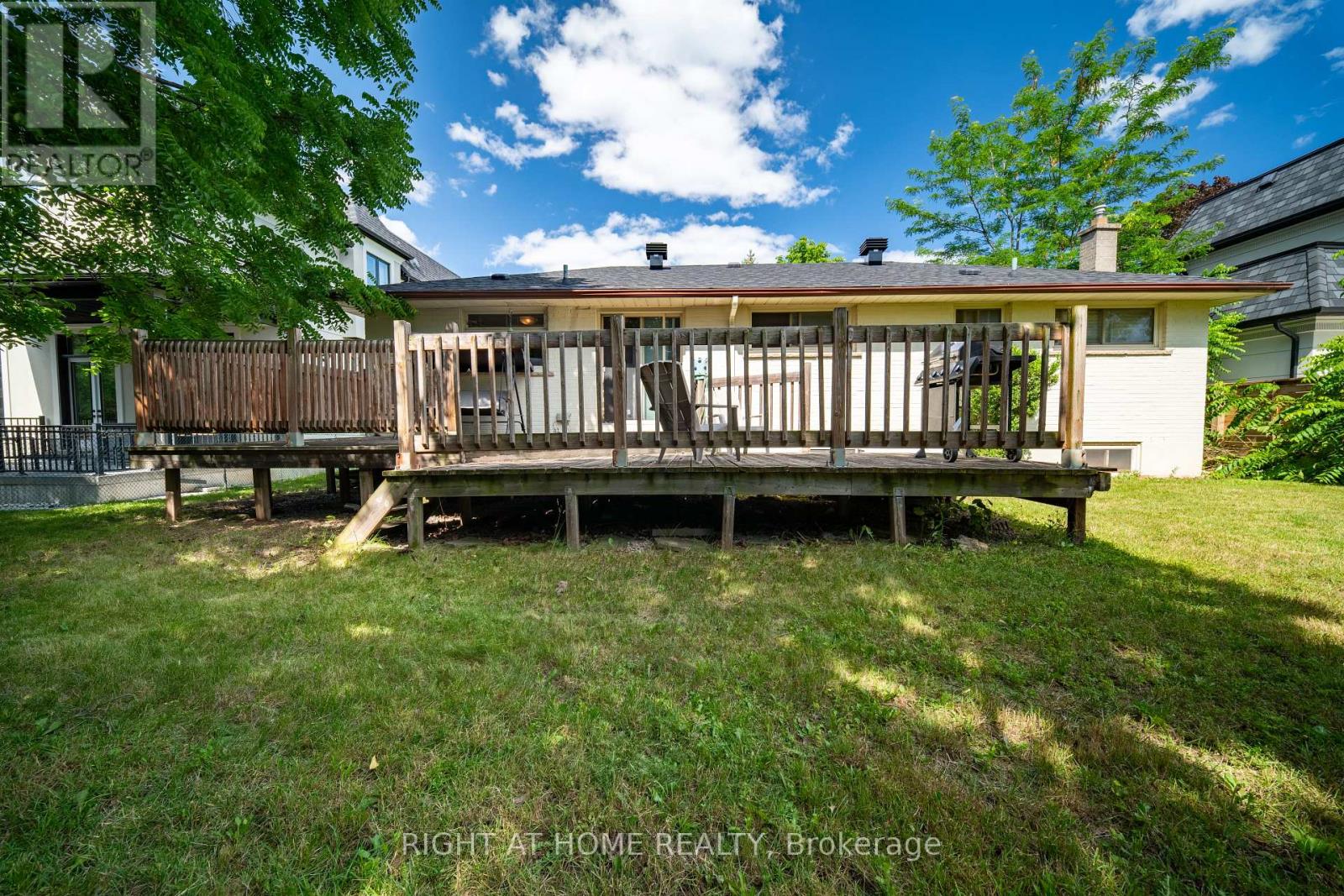 398 Tennyson Drive, Oakville, Ontario  L6L 3Z1 - Photo 9 - W13624844