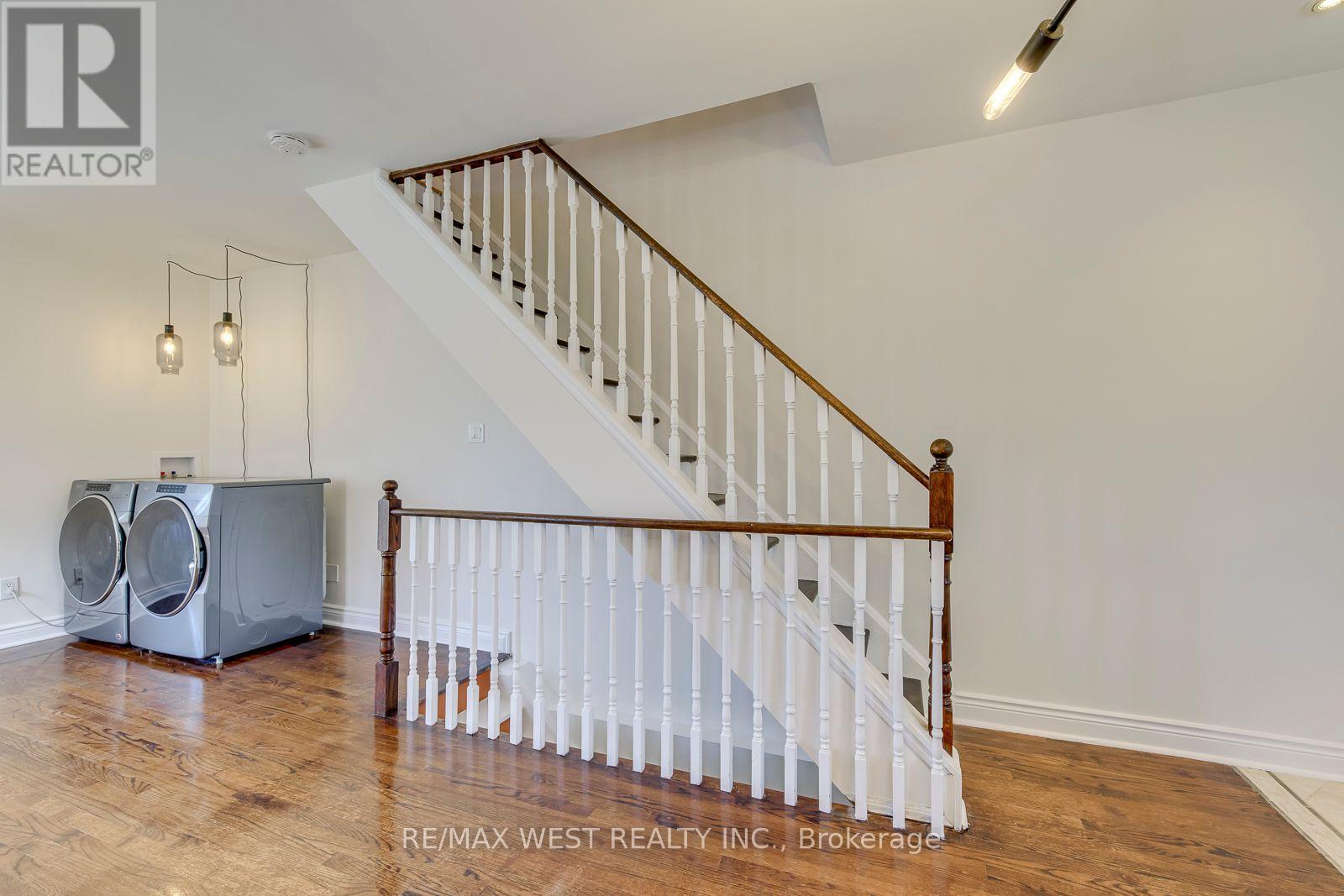 286 Gilbert Avenue, Toronto, Ontario  M6E 4W7 - Photo 20 - W13624882