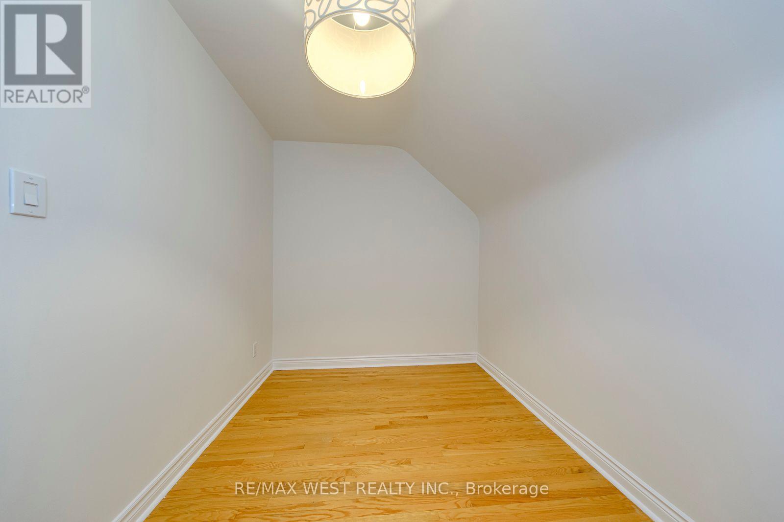 286 Gilbert Avenue, Toronto, Ontario  M6E 4W7 - Photo 27 - W13624882