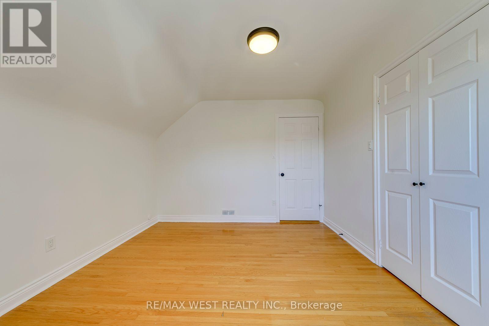 286 Gilbert Avenue, Toronto, Ontario  M6E 4W7 - Photo 29 - W13624882