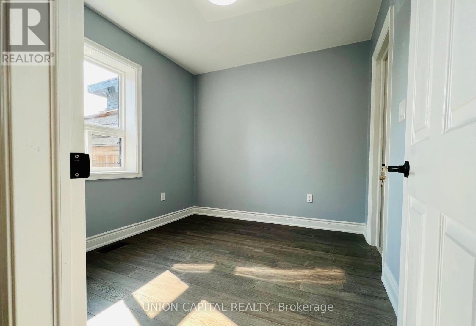 4 - 1342 Weston Road, Toronto, Ontario  M6M 4R5 - Photo 1 - W13624886