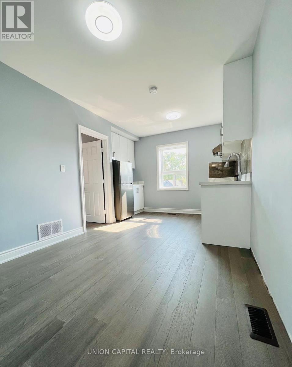 4 - 1342 Weston Road, Toronto, Ontario  M6M 4R5 - Photo 2 - W13624886