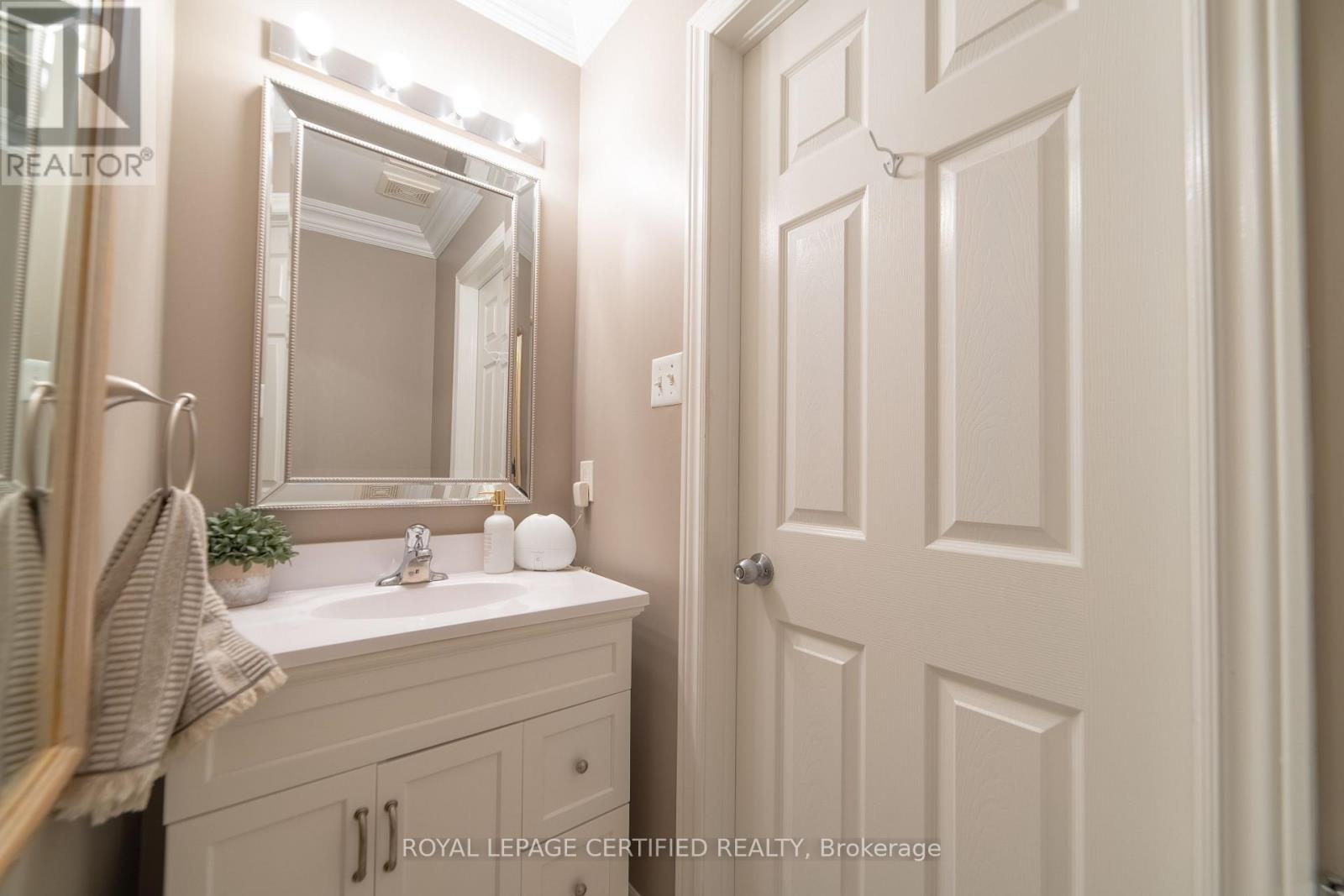 2367 Eighth Line, Oakville, Ontario  L6H 7L7 - Photo 15 - W13624910