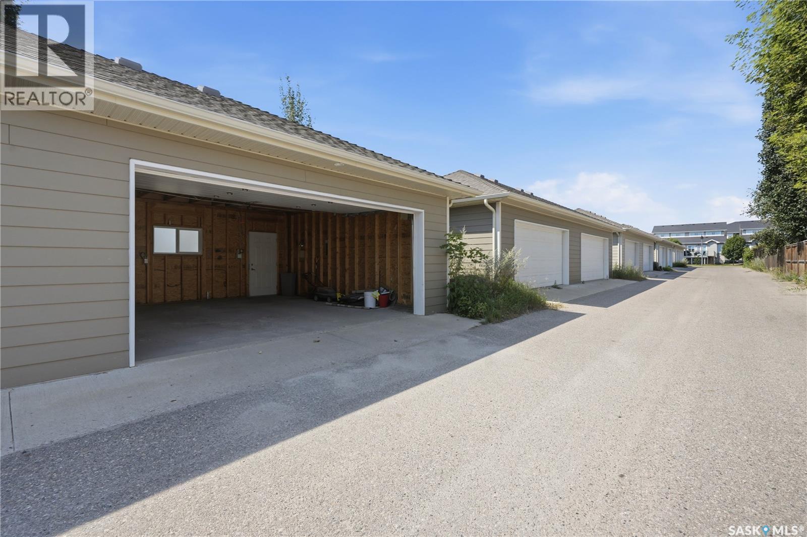 924 Stonebridge Common, Saskatoon, Saskatchewan  S7T 0N2 - Photo 45 - SK044100