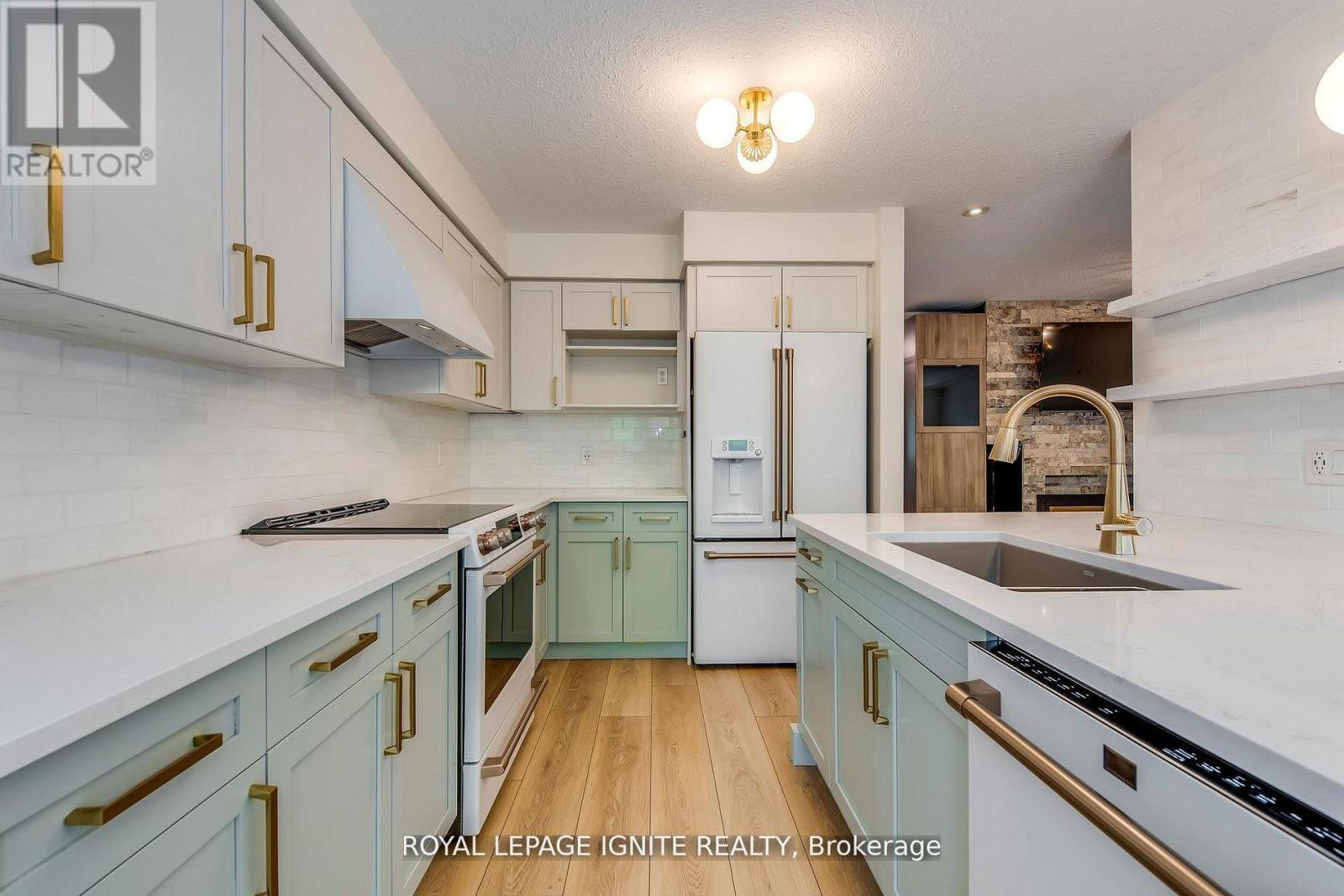 64 Templewood Drive, Kitchener, Ontario  N2R 1X3 - Photo 13 - X13624770