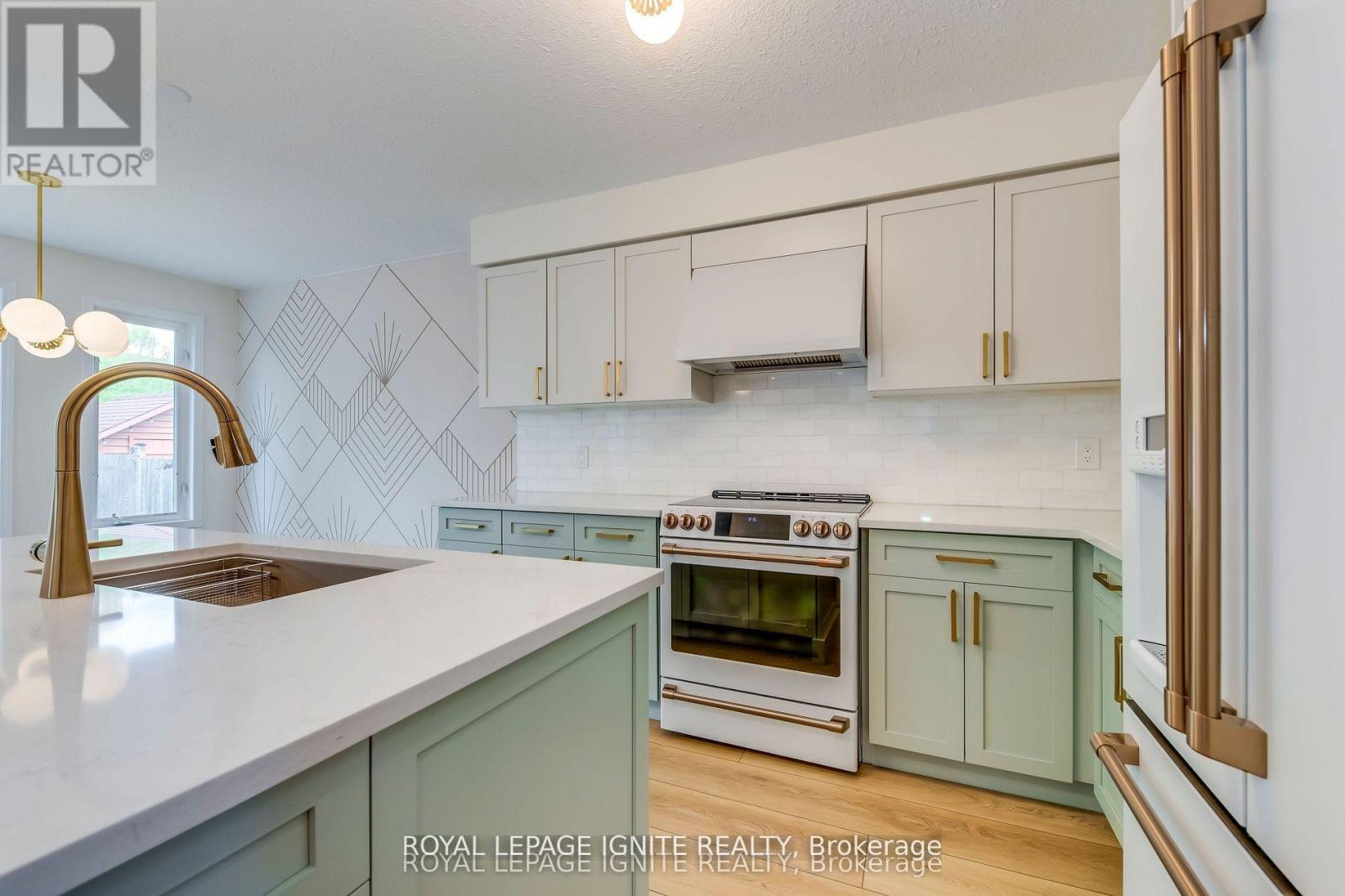 64 Templewood Drive, Kitchener, Ontario  N2R 1X3 - Photo 15 - X13624770