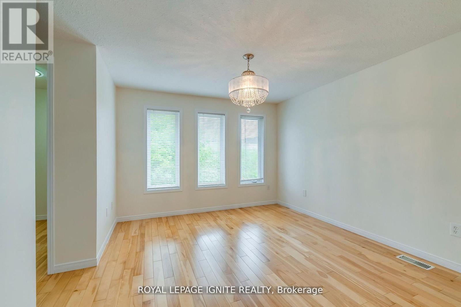 64 Templewood Drive, Kitchener, Ontario  N2R 1X3 - Photo 24 - X13624770