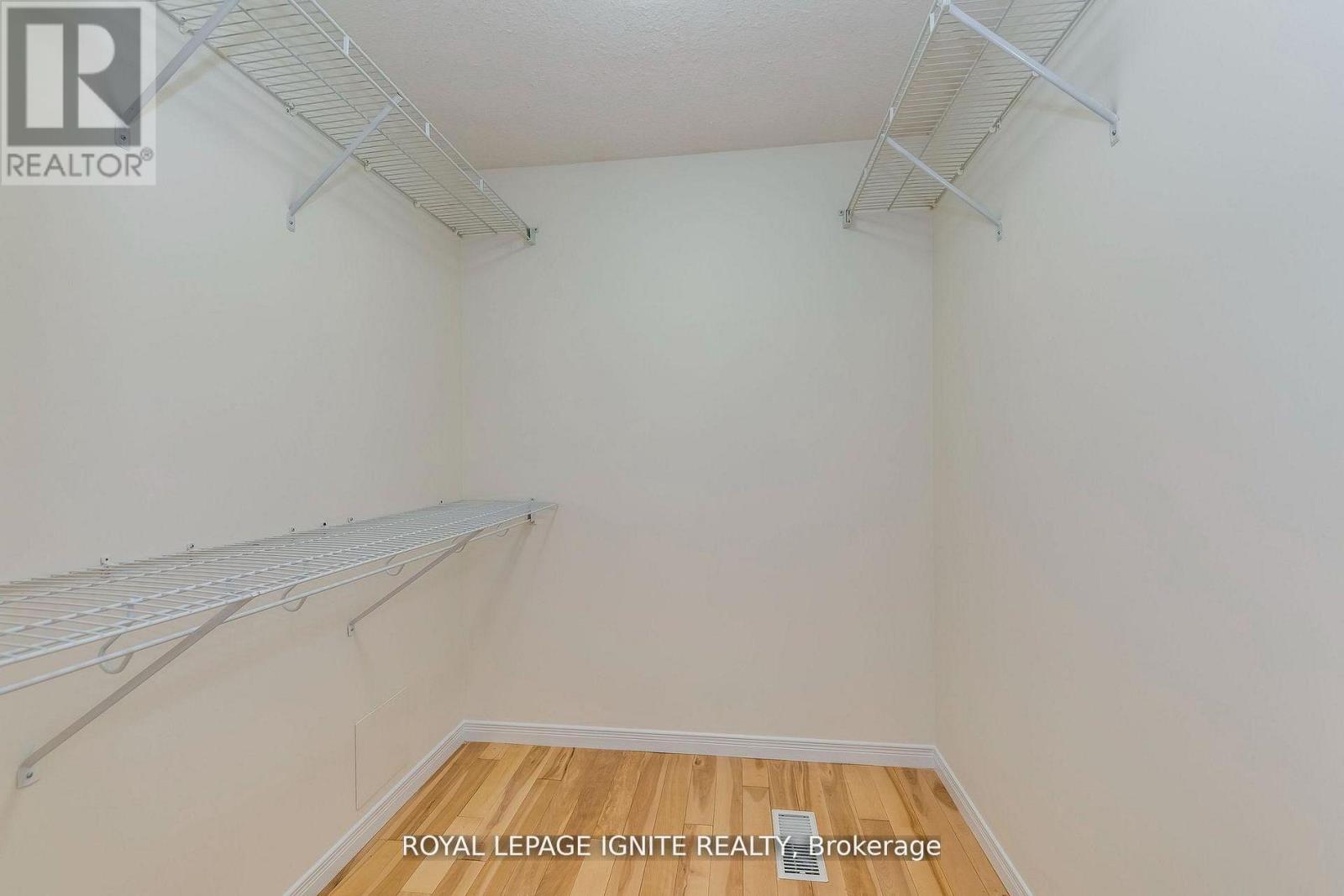 64 Templewood Drive, Kitchener, Ontario  N2R 1X3 - Photo 27 - X13624770