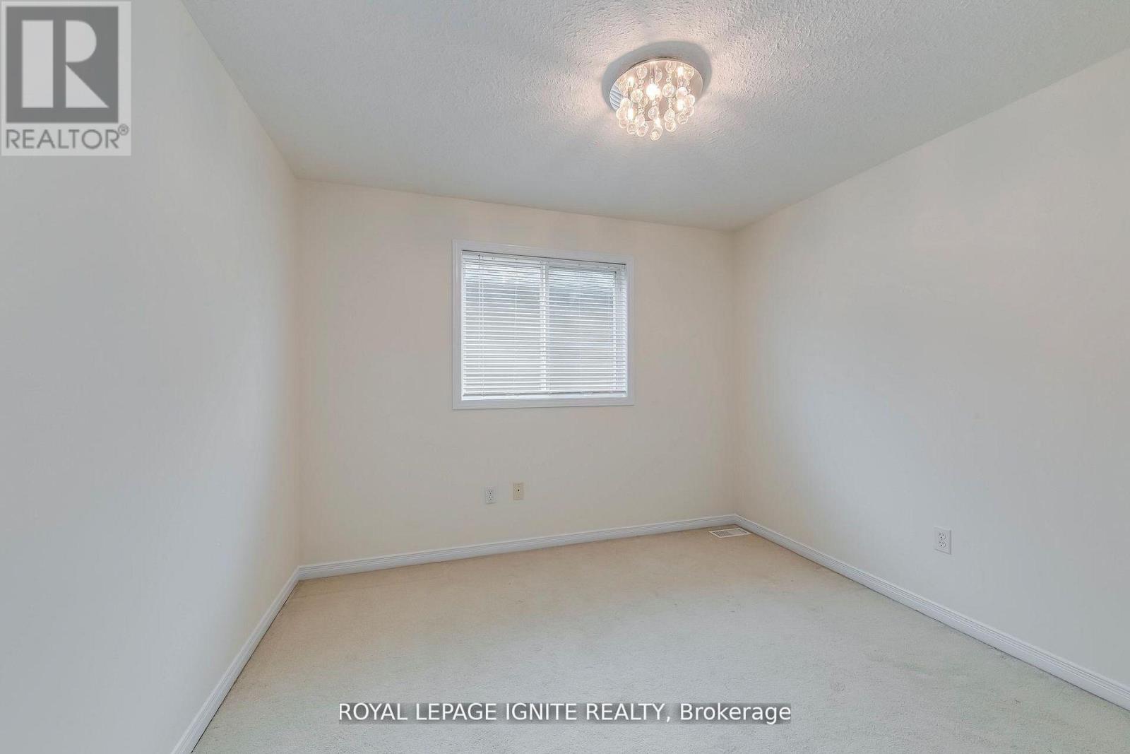 64 Templewood Drive, Kitchener, Ontario  N2R 1X3 - Photo 30 - X13624770