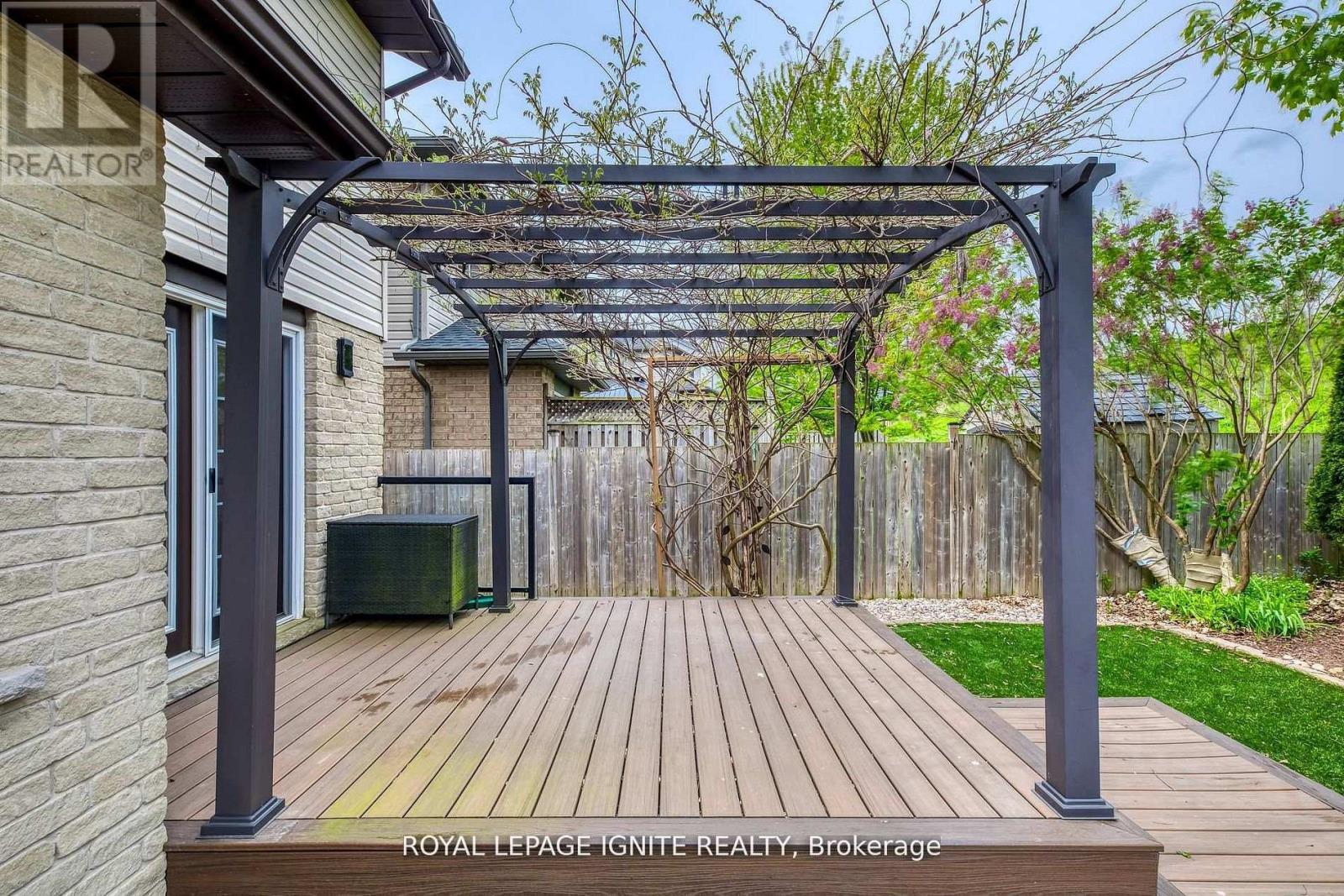 64 Templewood Drive, Kitchener, Ontario  N2R 1X3 - Photo 48 - X13624770