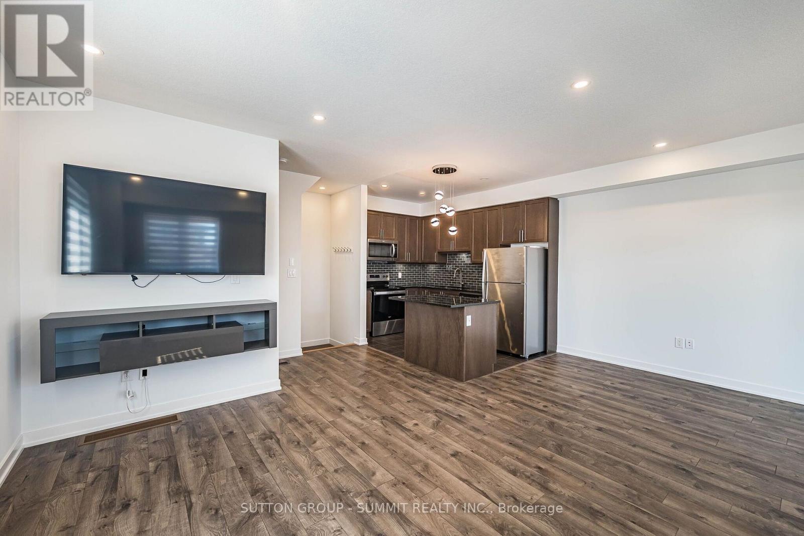 93 - 590 North Service Road, Hamilton, Ontario  L8E 0K5 - Photo 11 - X13624774