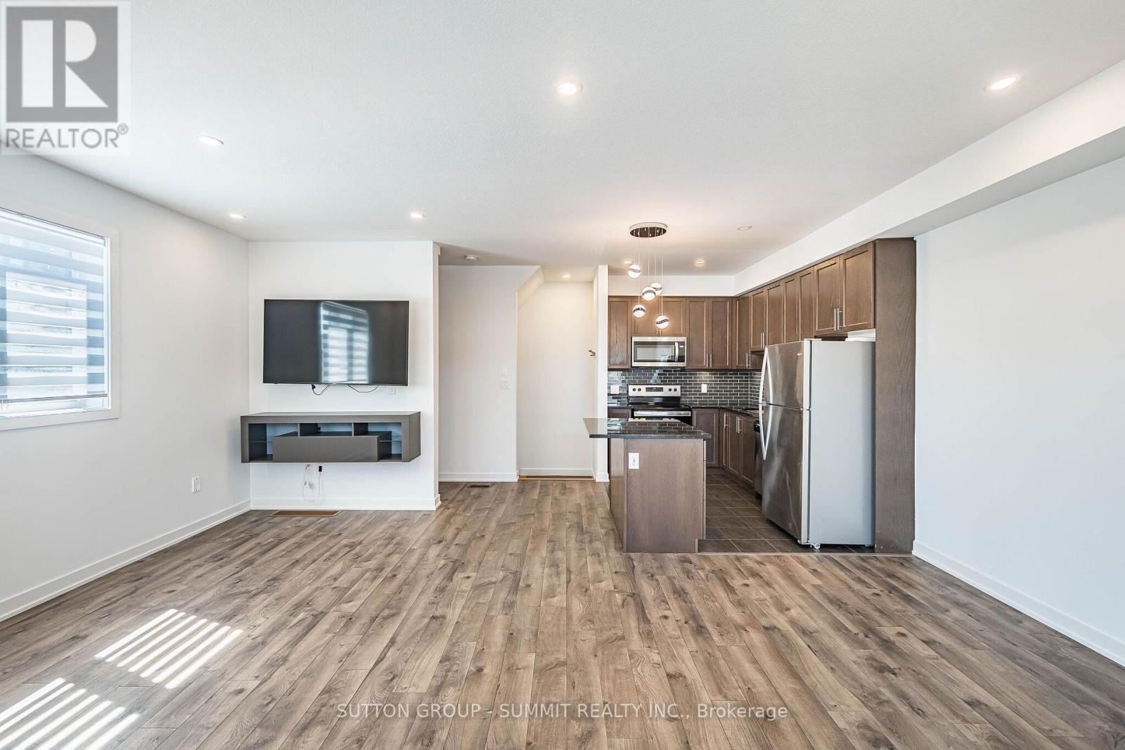 93 - 590 North Service Road, Hamilton, Ontario  L8E 0K5 - Photo 12 - X13624774