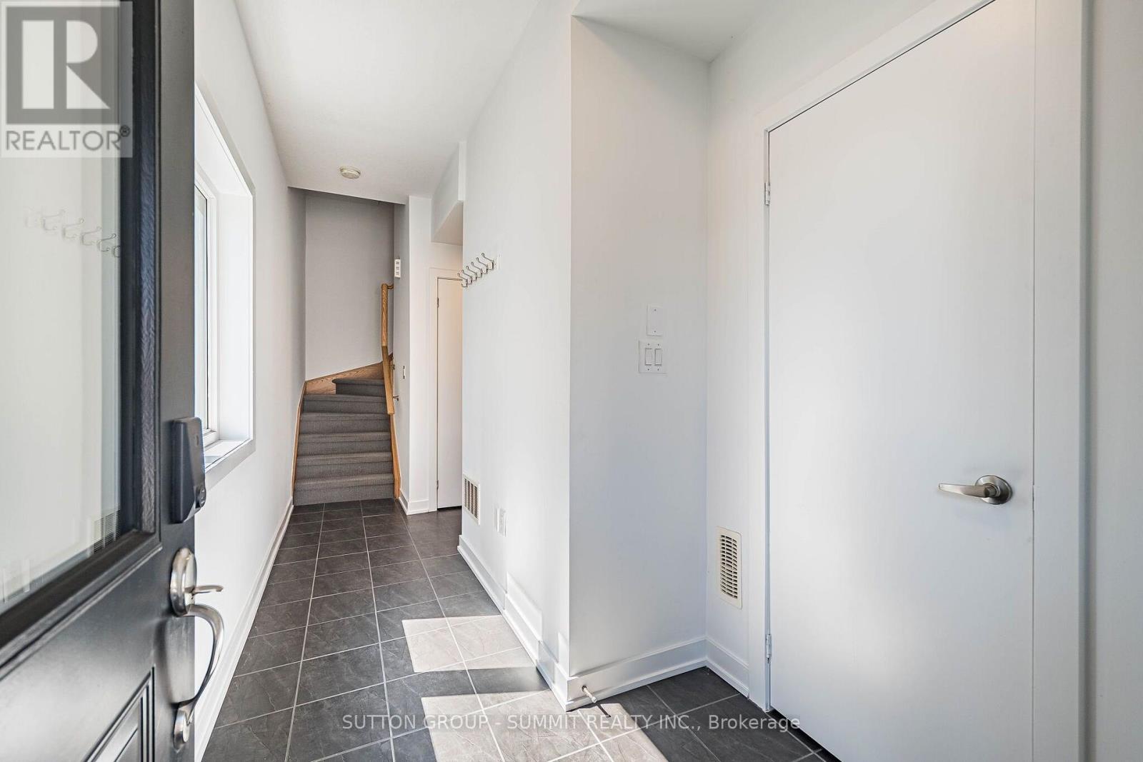93 - 590 North Service Road, Hamilton, Ontario  L8E 0K5 - Photo 6 - X13624774