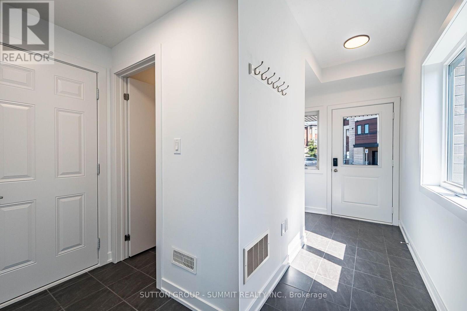 93 - 590 North Service Road, Hamilton, Ontario  L8E 0K5 - Photo 8 - X13624774