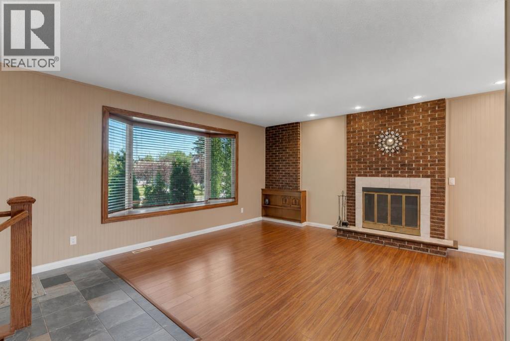 335 Queensland Drive SE, Calgary, Alberta  T2J 3R6 - Photo 2 - A2330083