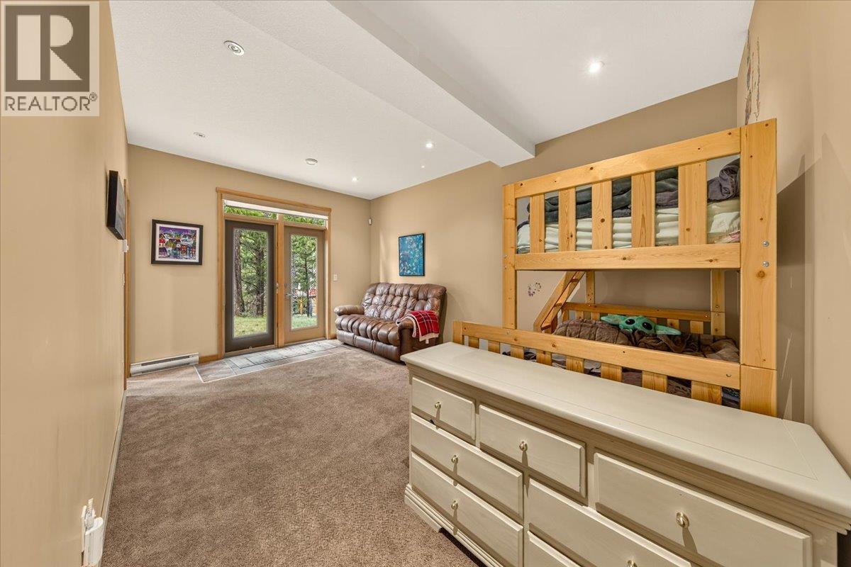 925 Lakeview Meadows Glen Unit# 17, Windermere, British Columbia  V0A 1K3 - Photo 34 - 10395917