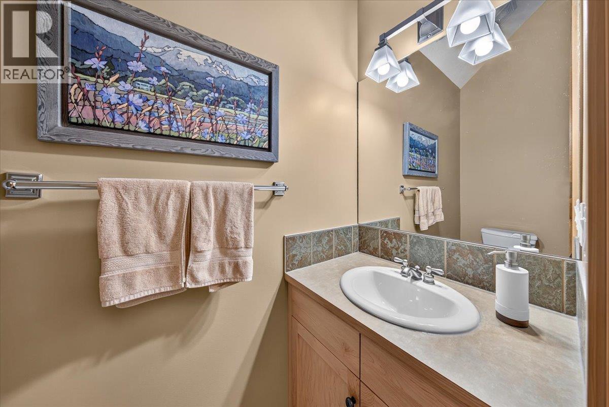 925 Lakeview Meadows Glen Unit# 17, Windermere, British Columbia  V0A 1K3 - Photo 20 - 10395917