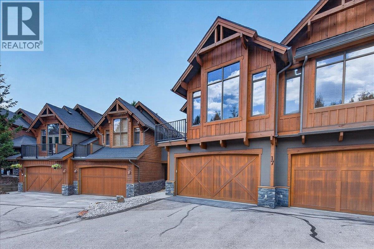 925 Lakeview Meadows Glen Unit# 17, Windermere, British Columbia  V0A 1K3 - Photo 3 - 10395917