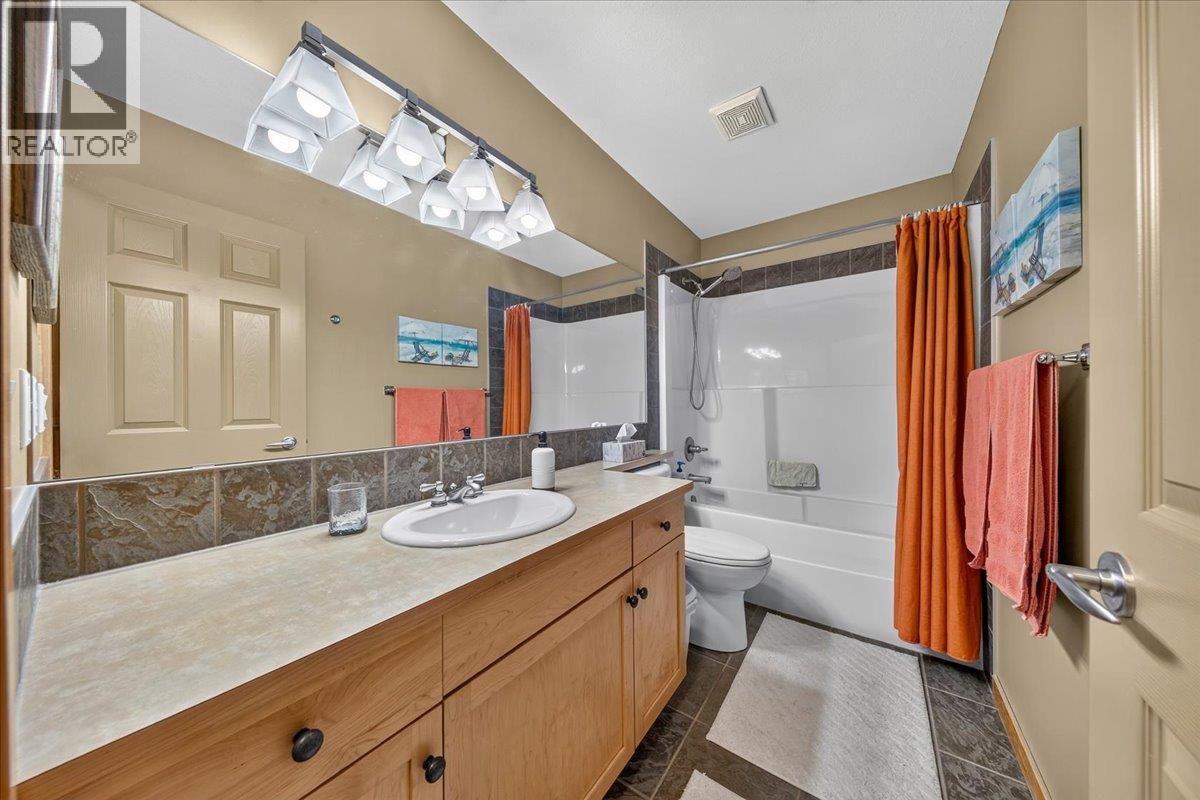 925 Lakeview Meadows Glen Unit# 17, Windermere, British Columbia  V0A 1K3 - Photo 30 - 10395917